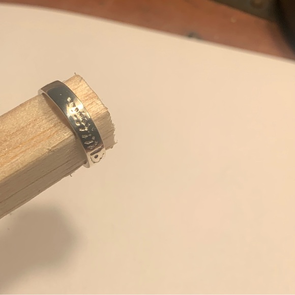 Vintage Native Hand Stamped Sterling Silver Band Ring - Picture 3 of 6